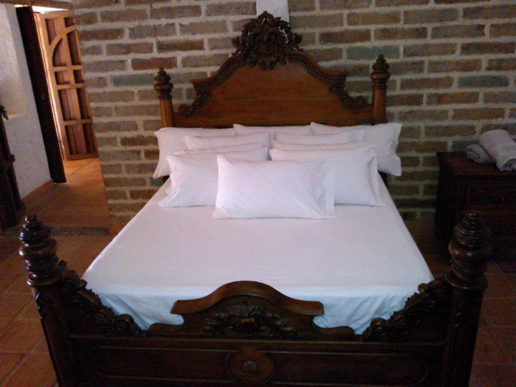 Hotel Santa Barbara Colonial - Santa Fe De Antioquia Room photo
